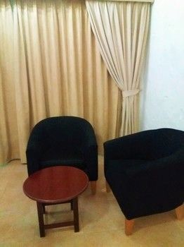 Safari Village Executive Suites 马斯喀特 外观 照片